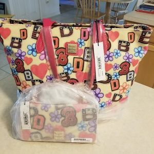 Dooney & Bourke purse and wallet set